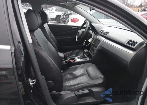 2007 Volkswagen Passat Wolfsburg Edition from USA, damaged, VIN WVWAK73C97P145486